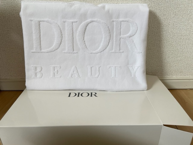 Diorのノベルティ2022「ディオール ビューティ オリジナル バスタオル